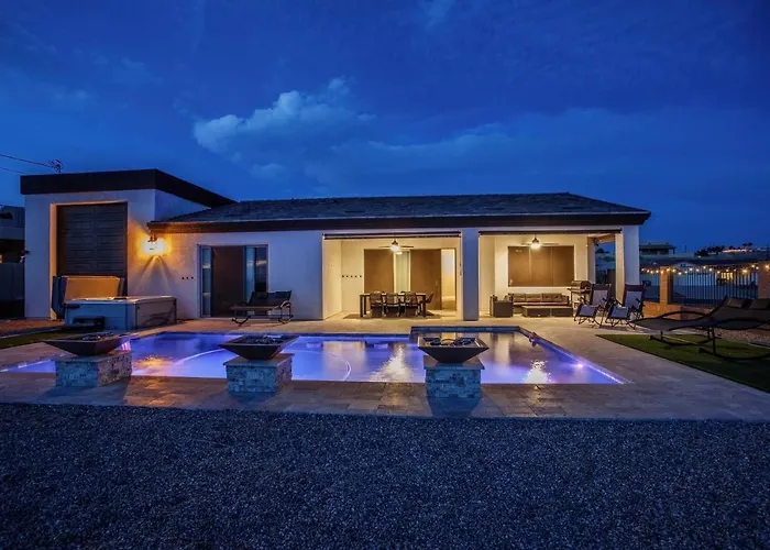 Desert Oasis A Mcculloch Pool Holiday home Lake Havasu City